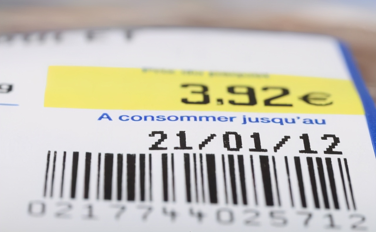 吃了一整年的过期食物，会怎么样？