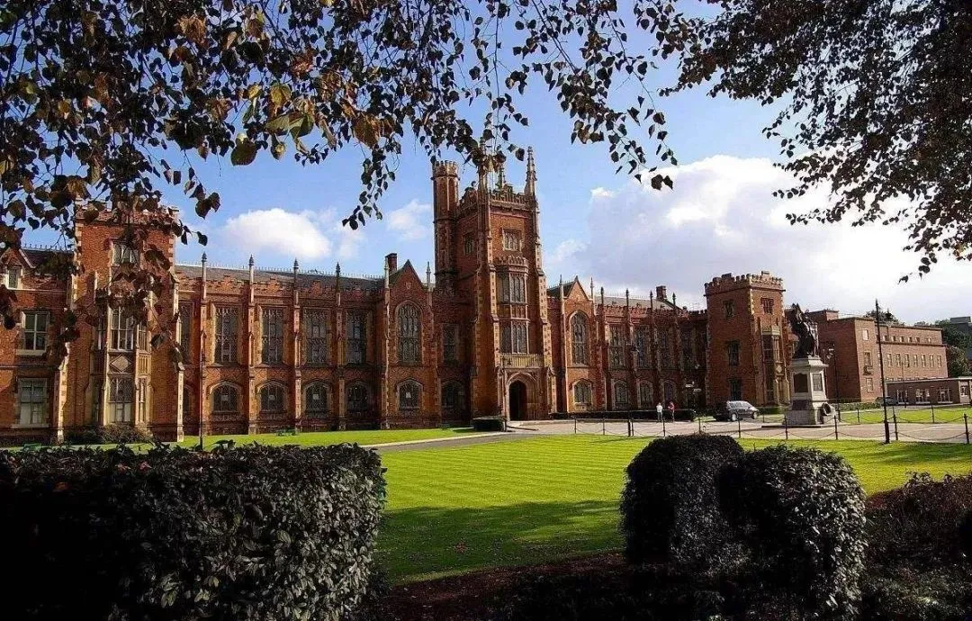2022年英国大学本科录取门槛更新:伯明翰、杜伦、利兹、诺丁汉