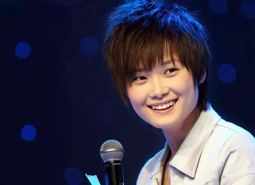 李宇春嫁78岁外国富翁婚礼 李宇春是哪一届超女-春风号