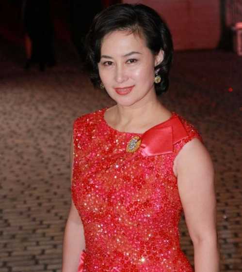 赌王为什么害黎婉华 赌王大太太黎婉华-快经验