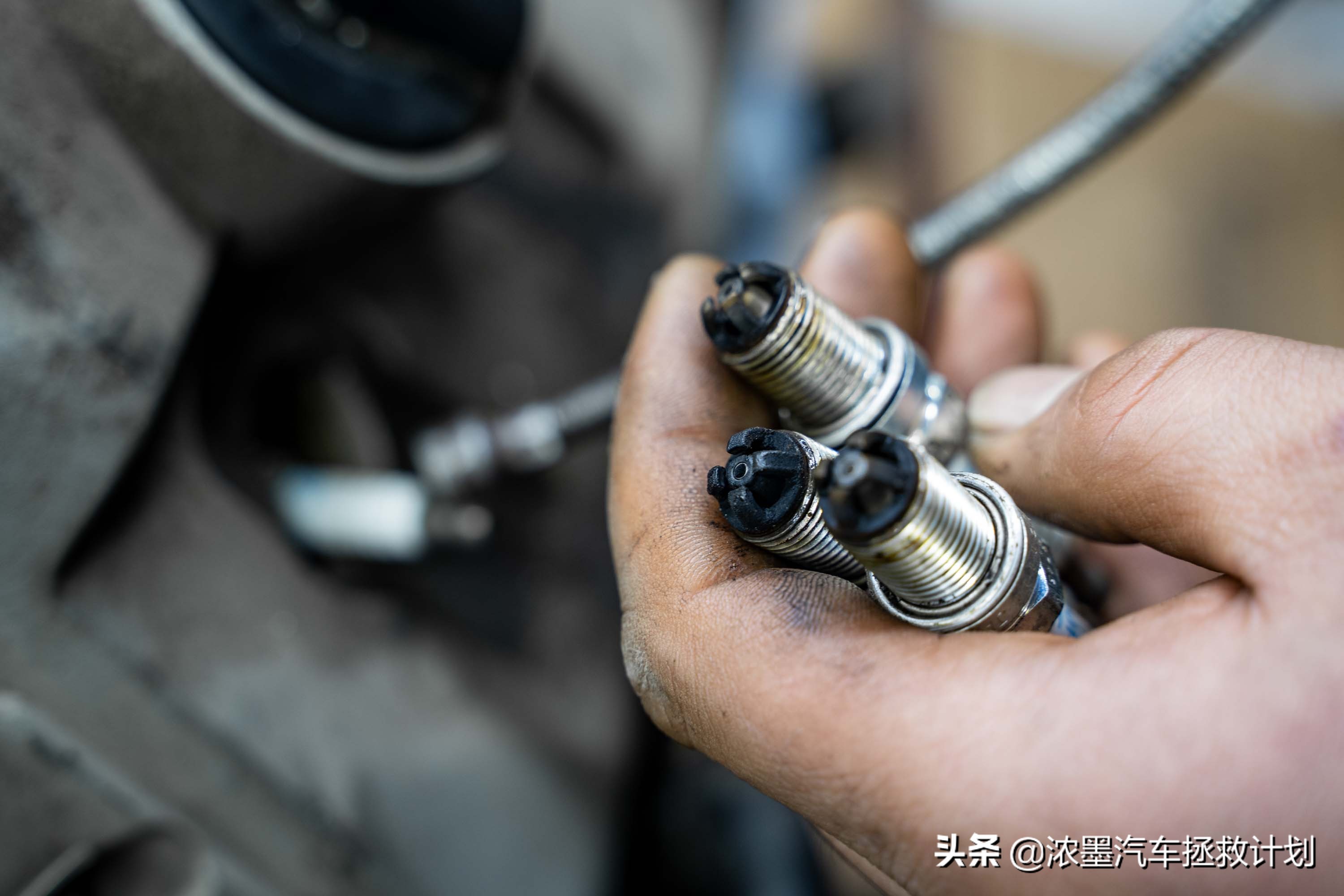 「迟暮英雄」整修一台十多年前的奥迪A6发动机，治理烧油烧水