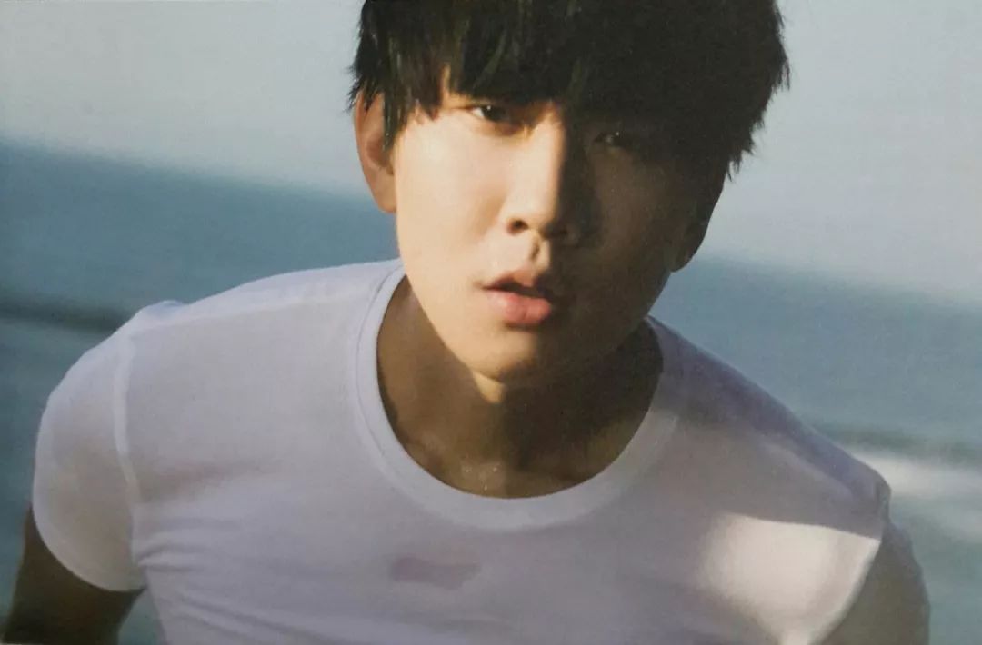 被迫屠榜热搜的林俊杰，凭什么让全世界都无法拒绝