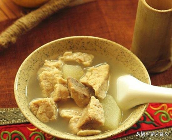 这种肉只要3块钱一斤，但却含有大量的毒素，再便宜也不要吃！