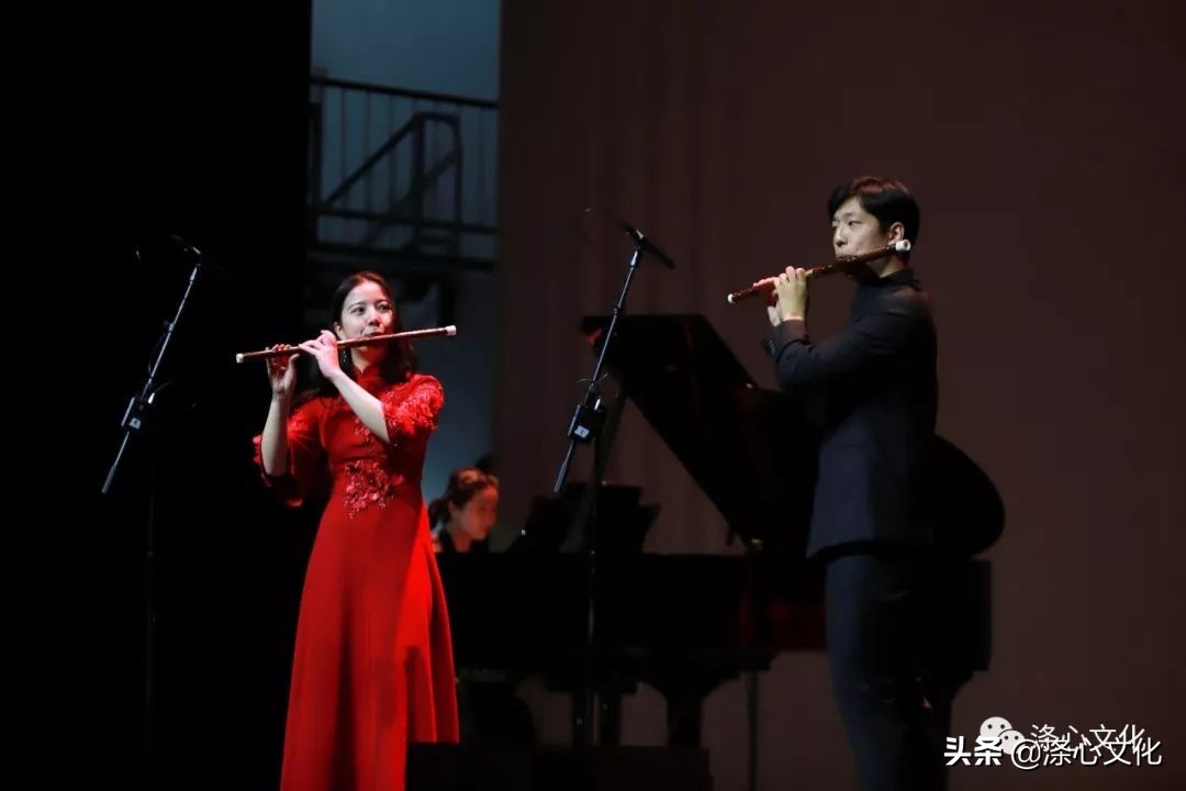 川音点石竹笛乐团与西安建筑科技大学华清学院交流音乐会圆满举行