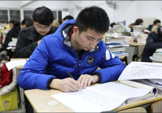 高考结束后考生别闲着！“一档三证”抓紧办，避免影响入学