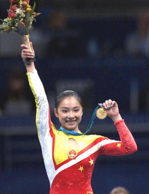 刘璇几个金牌(刘璇:21岁摘得奥运金牌,36岁下嫁富二代,41岁有儿有女