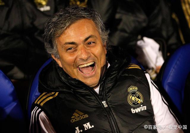 德甲赛场说什么语言（穆里尼奥：学德语是为了未来去德甲！拜仁还是多特？）