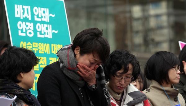 26万人围观性侵犯，韩国18年扫黄打非，为什么越扫越黄？