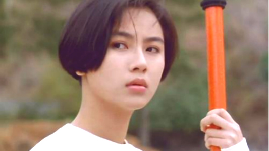 被称最美短发女神，出道就是巅峰，错失郭富城，51岁袁洁莹仍单身