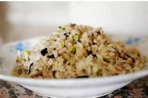 橄榄菜的家常做法（橄榄菜的10种家常做法味道好得很呢）