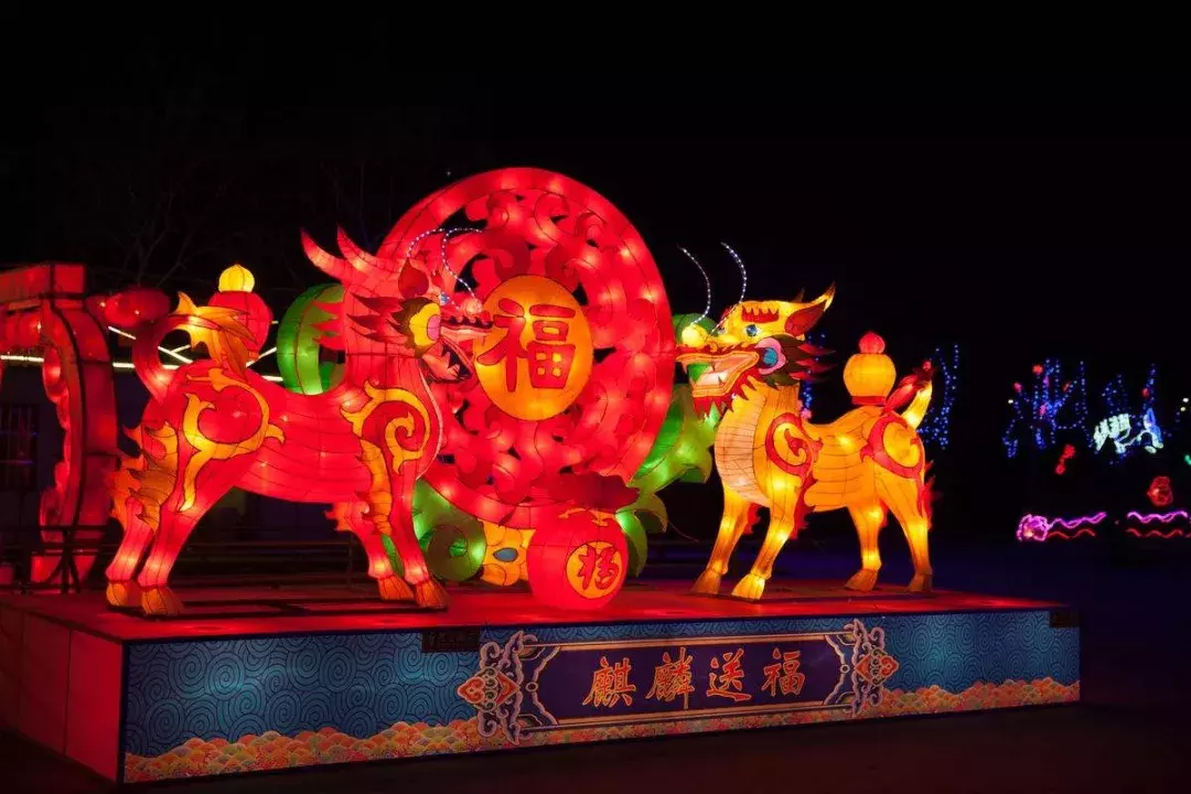 秦皇岛今年最大灯会即将隆重亮相！还有铛铛车免费坐~