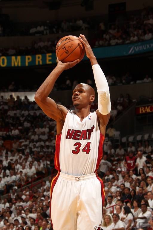 2020nba热火队球员名单（12-13赛季总冠军热火队球员现状：只有两位在征战NBA，波什很遗憾）