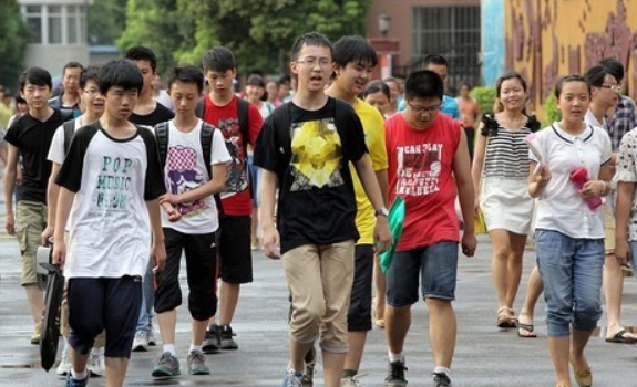 五大选择！襄阳中考报志愿各个类型的优缺点分析