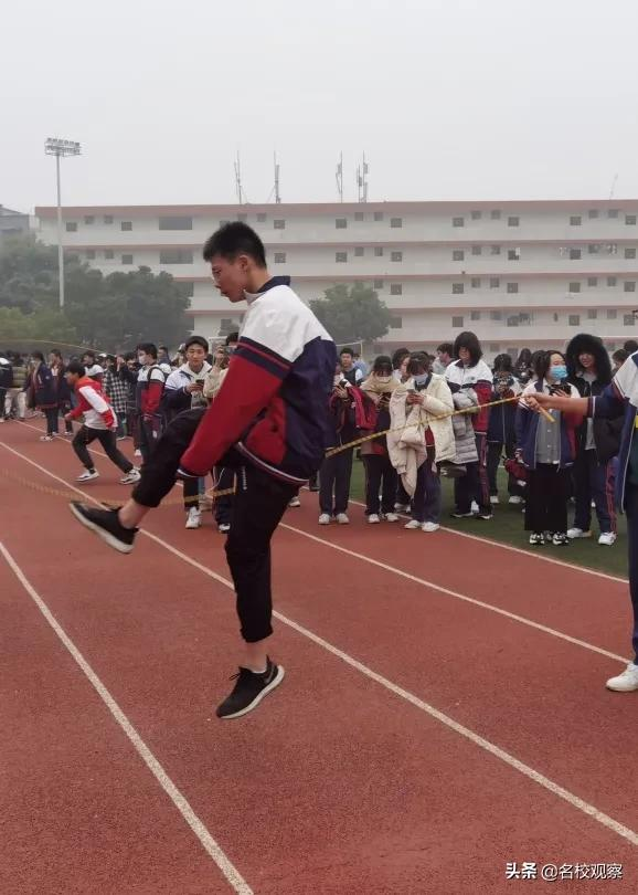 致青春，给梦想！成川外学子，用朝气与活力，尽展激情、健康阳光