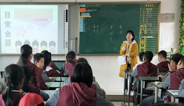 日语也能参加高考？高中生“放弃英语学日语”，理由很有说服力