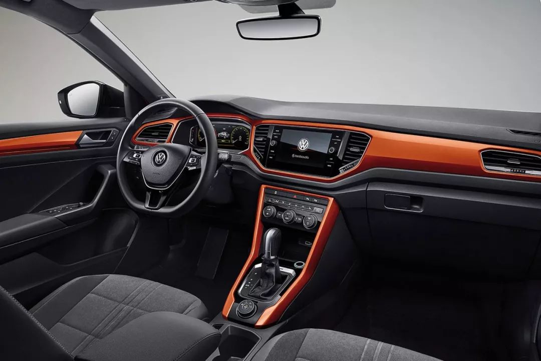 大众专为年轻人打造，这款SUV月销过万，明年引进敞篷版