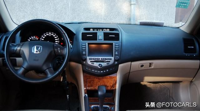 本田雅阁2005-2018车型进化史实拍，哪款才能叫经典？