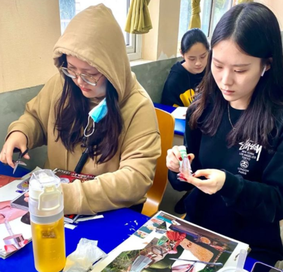 适合女生报考的专业，未来就业前景广阔，薪资待遇也很可观