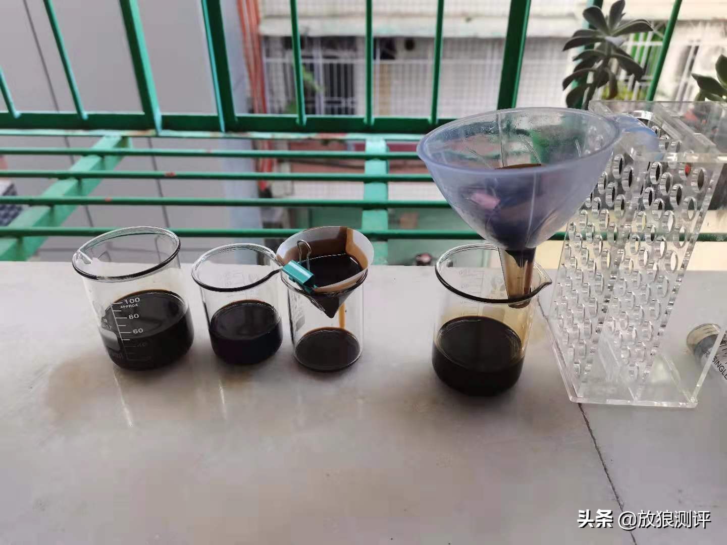 用一张滤纸告诉你踏板车为什么没有机油滤芯，机油滤作用实测