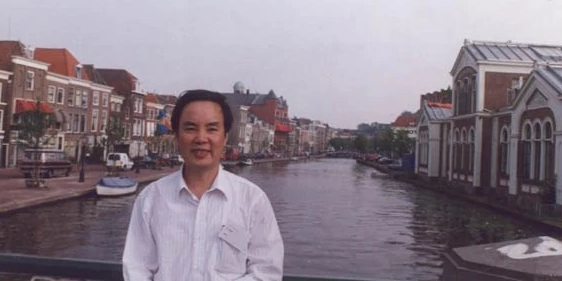 语文越改越难，高考要让15%的人做不完？教科书总主编回应质疑