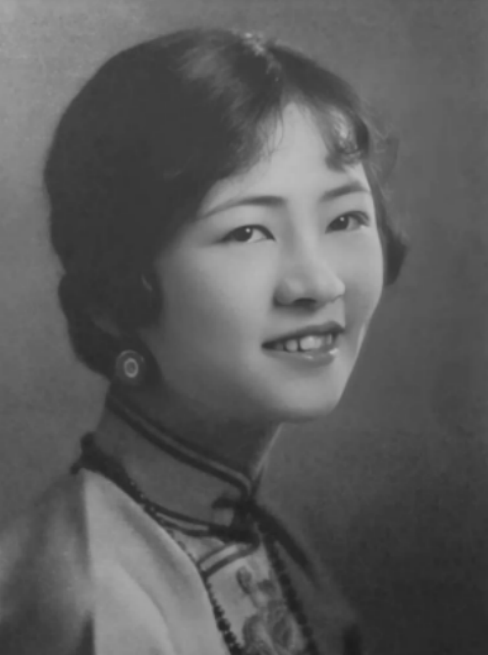 徐志摩去世后，留下遗物《康桥日记》，林徽因抢夺后为何将其烧毁