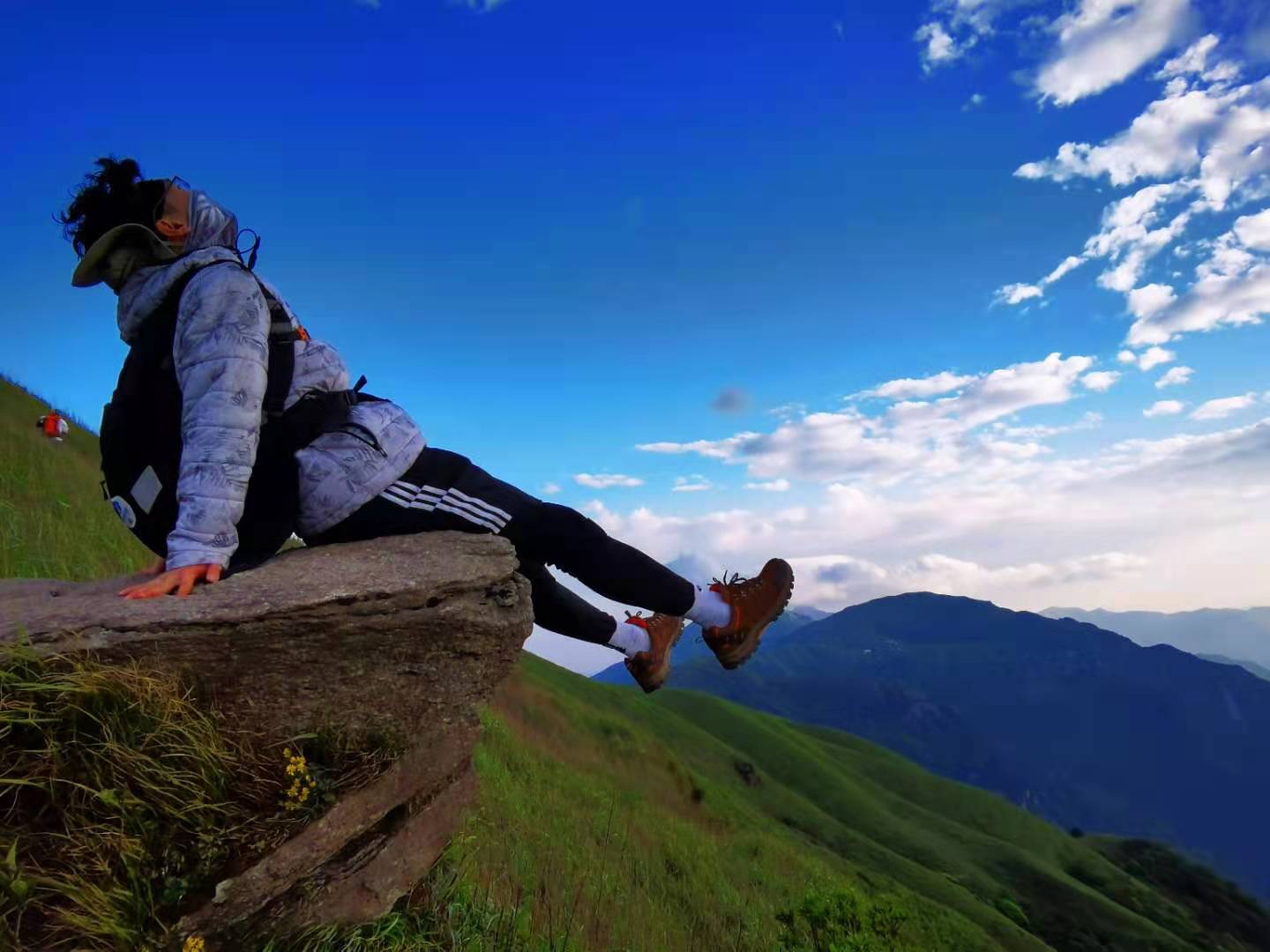 武功山海拔多少米(爱恨武功山，一生一定要去一次的徒步天堂)