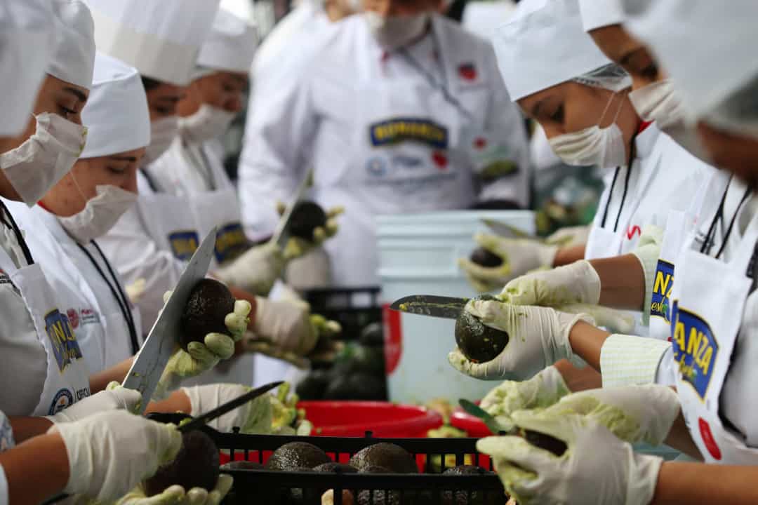 盘点世界上23个疯狂的美食世界纪录，中国的纪录是这个