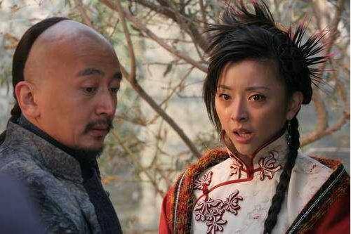 怼韩庚拒杜淳追大张伟，手撕迪士尼的黄小蕾究竟有多疯狂？