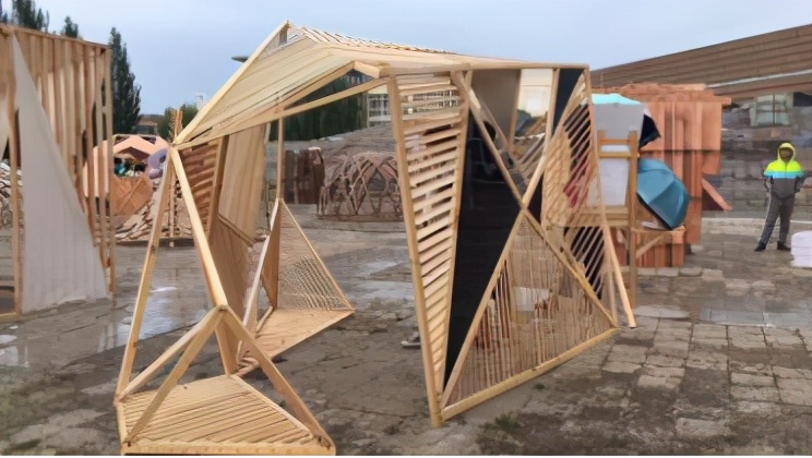 2021月收入最高的专业揭晓！这所大学10个专业强势上榜！