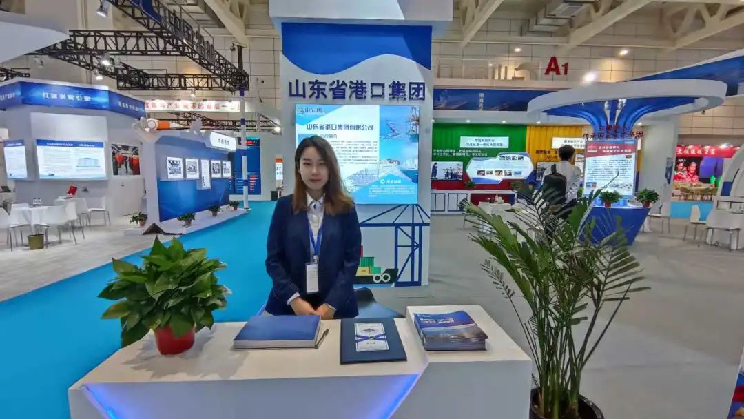 职教集团代表山东港口集团精彩亮相2021年职业教育博览会
