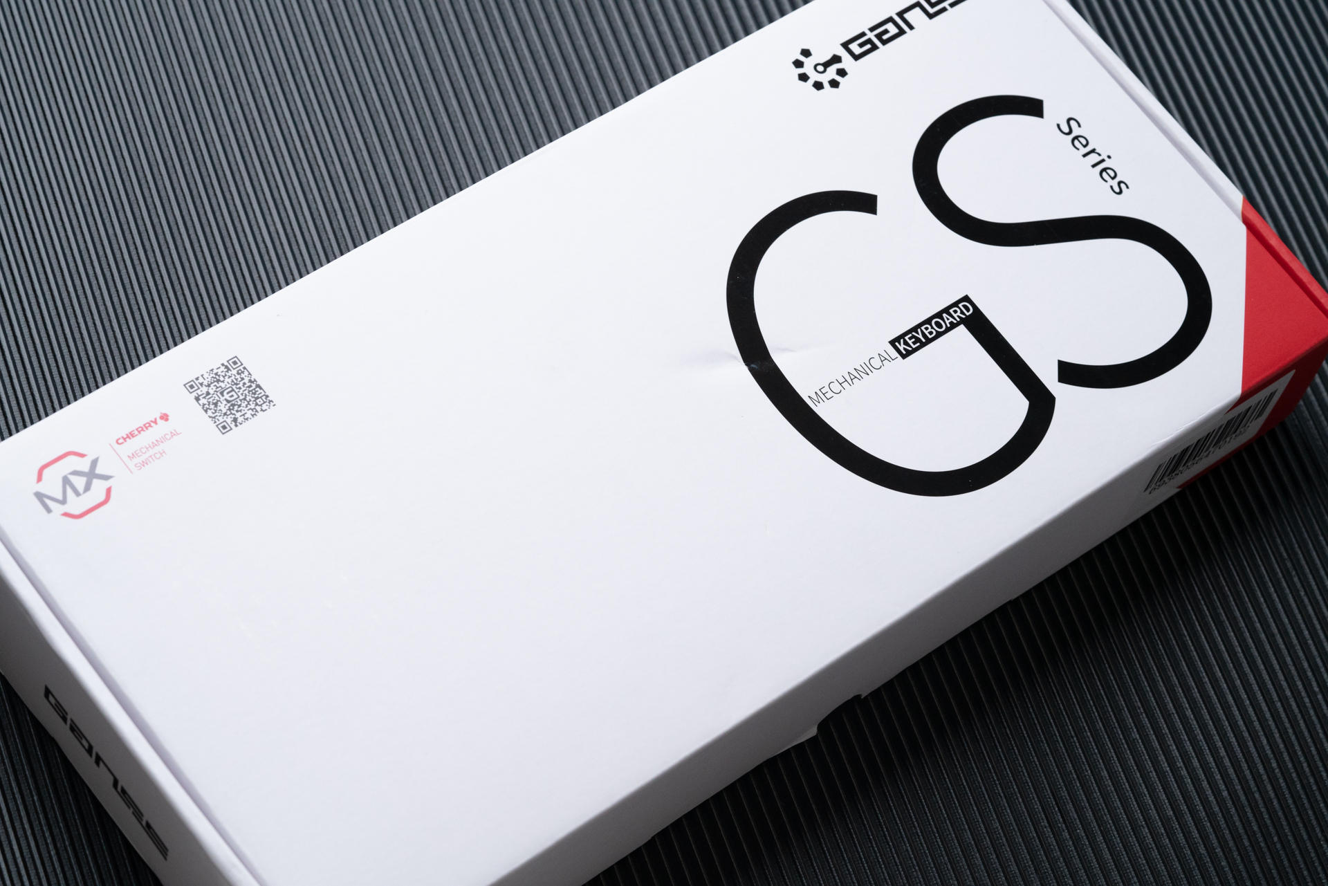 入门级多功能，高斯最具性价比的键盘——GUESS GS87D