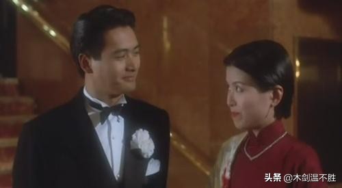 比较张爱玲和王安忆在文学作品中对上海描写的异同