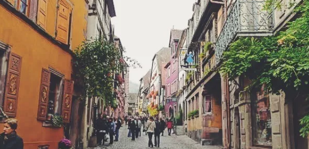 一路上有古堡爱情花园和葡萄园（深度法意瑞，分享私藏小众玩法）