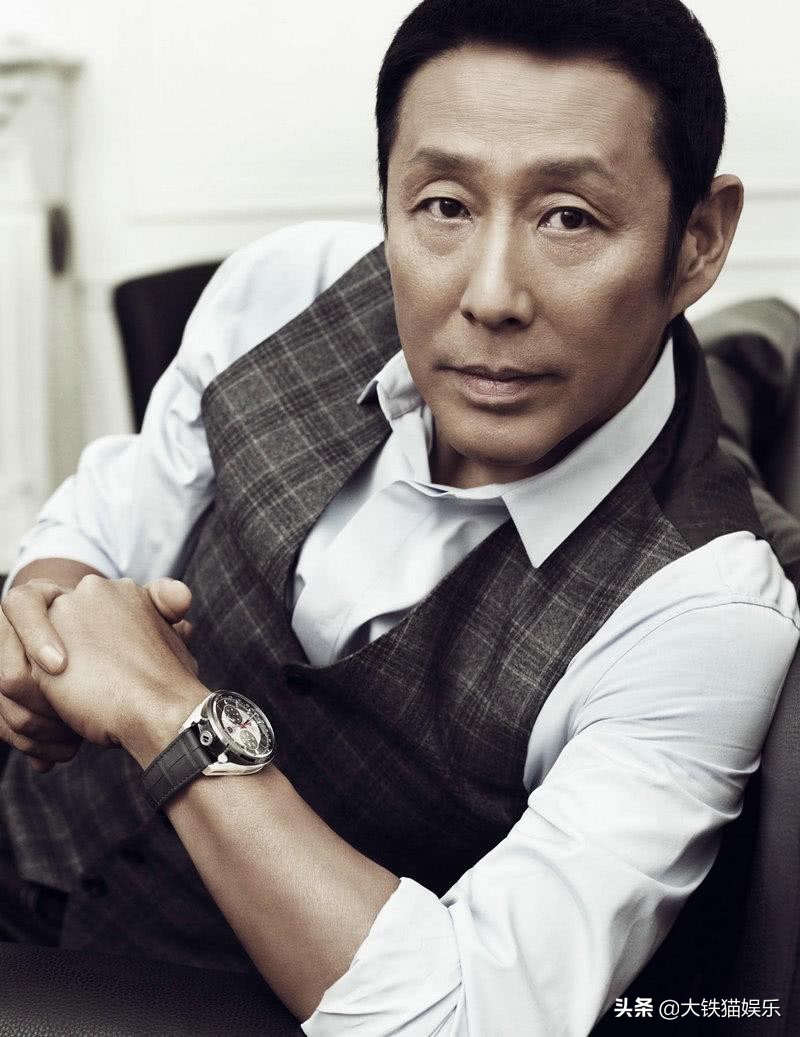 这8位当红"大叔",年轻时颜值平平,年纪越大反而越有味道了