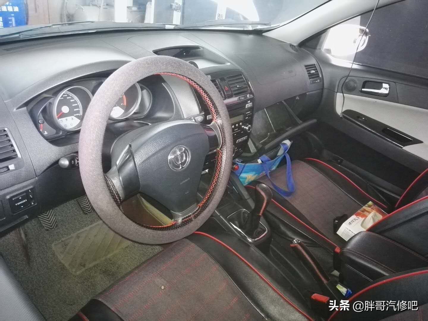 年底了胖哥2万收车，外观内饰非常好，完整的发票就值2000元