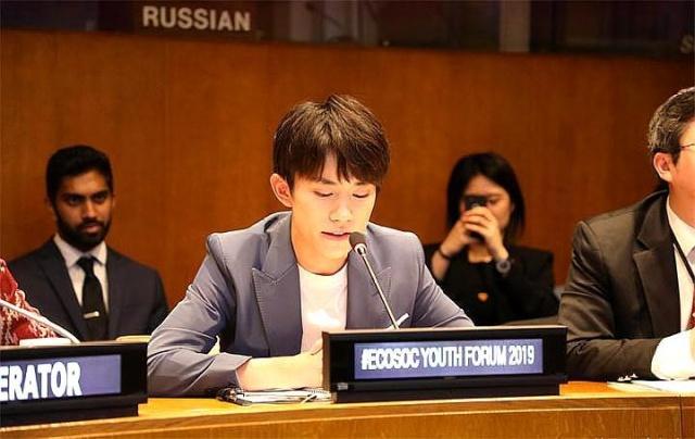 娱乐圈那些高考高分的演员