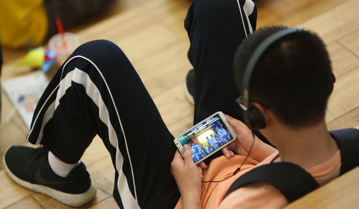 2021中小学寒假时间表已出，部分地区迎来超长假期，学生兴奋不已