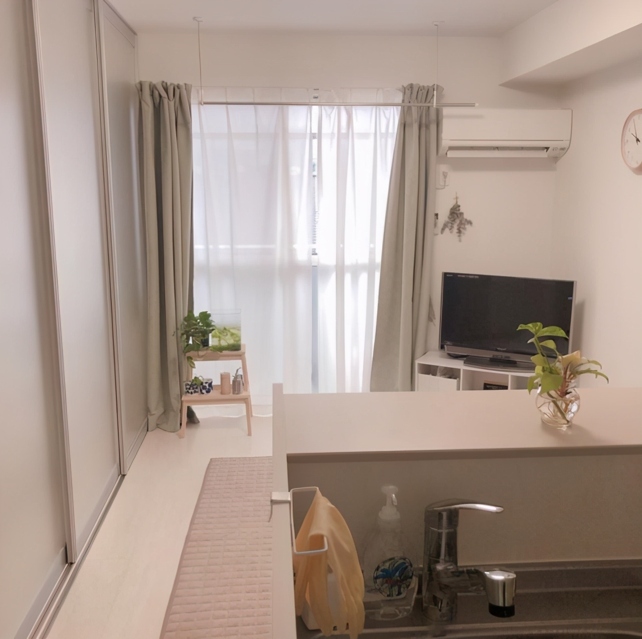 日本女孩的27㎡公寓，小空间功能十分强大，一个人的日子太舒适了