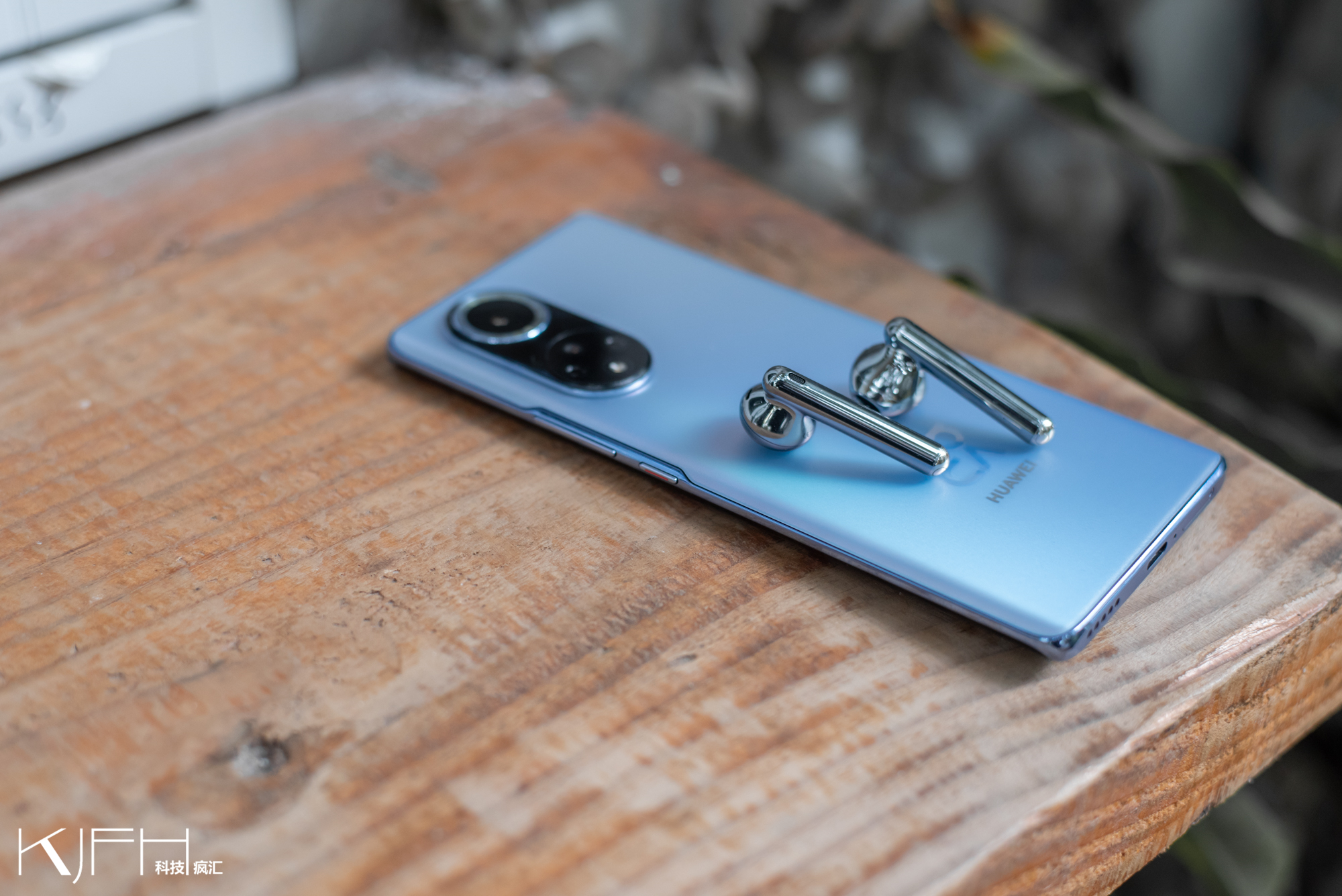 华为口红耳机「华为口红耳机什么时候上市」