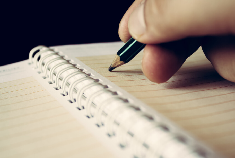 高考“电子阅卷”很残酷，一点没有人情味，3秒就能决定人生