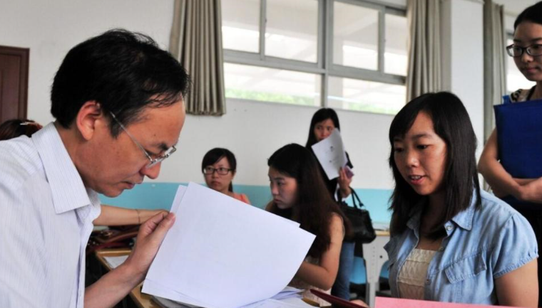 广东2所大学招生遇“爆冷”，分数降至148分，但考生仍不买账