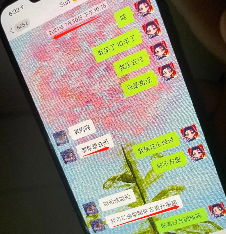 孟美岐风波后首露面，粉丝现场大哭，电影《我心飞扬》遭网友抵制