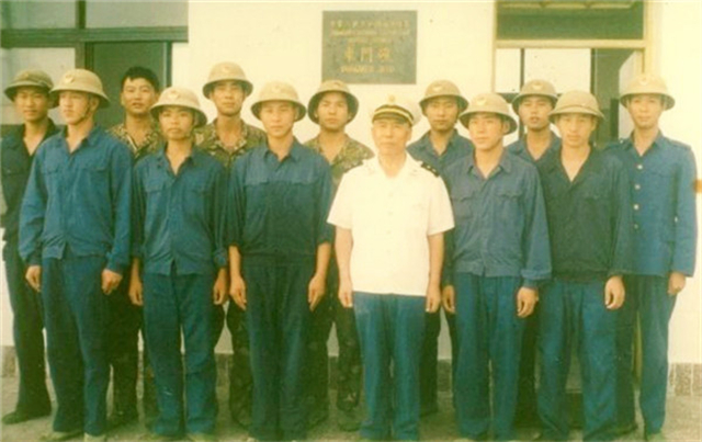 �������Ӳ캣�����ӣ�����սʿ�Ļ�ʳ�������쵼���㲻������