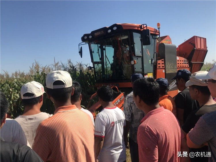 專業(yè)！中國龐口第二屆華北農(nóng)機(jī)地頭展在龐口成功舉行