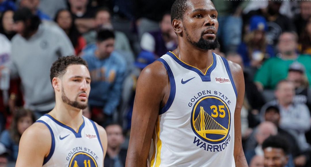 nba畫(huà)面抖動(dòng)因?yàn)槭裁矗ǘ盘m特受傷的瞬間，整個(gè)NBA都顫抖了一下）