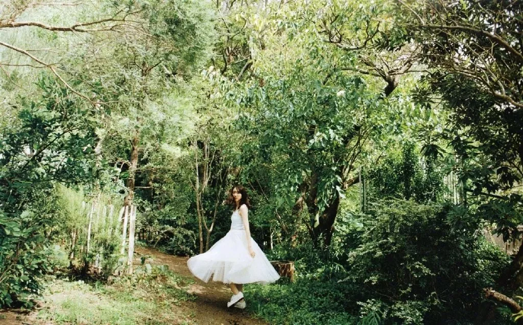 日本女神-新垣结衣美图写真(新垣结衣最新写真集，白裙、长腿，不露骨却撩人)