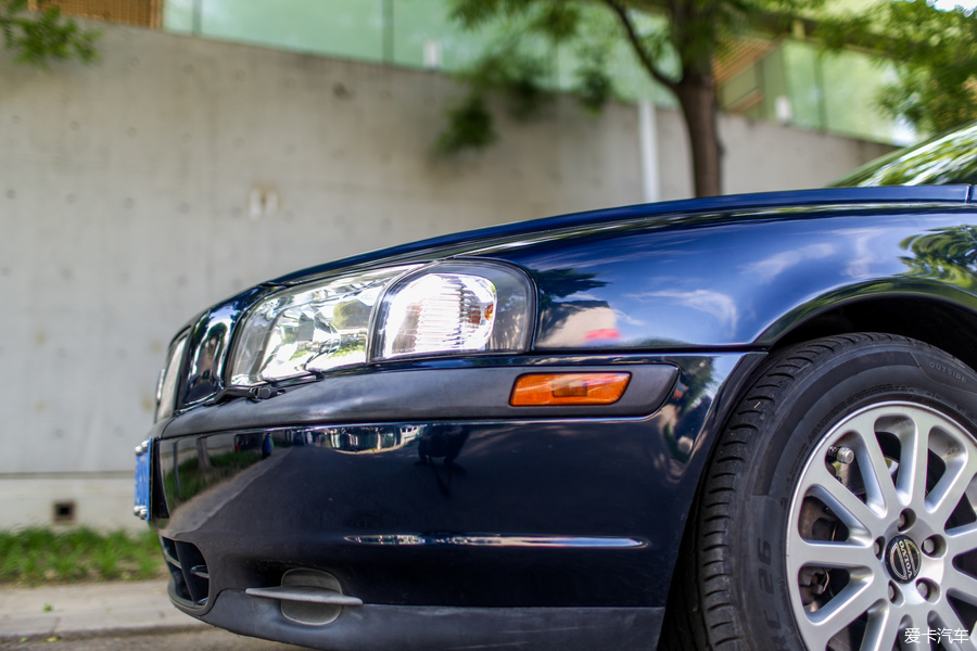 车载传真机真是活久见！体验经典老车Volvo S80四座版