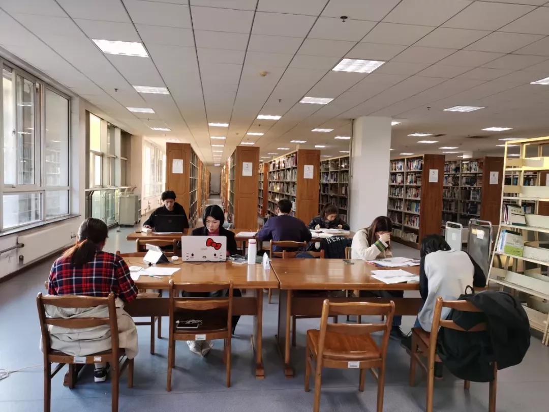 大连工业大学图书馆(大连工业大学图书馆开放时间)-爱妻自媒体