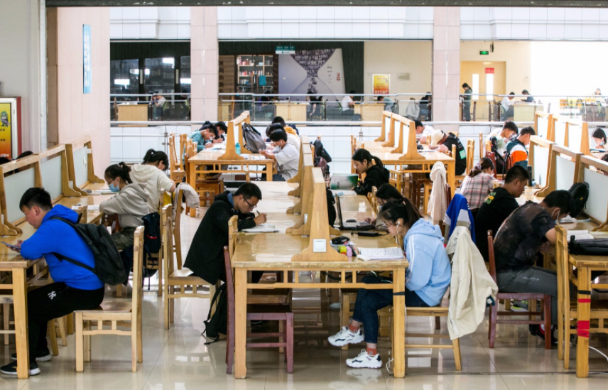 2022年高校寒假时间出炉，最长假期59天，同时还有一个“坏消息”