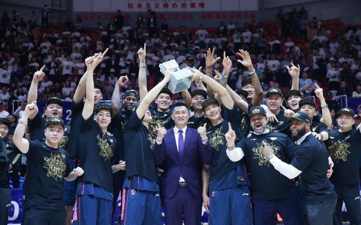 cba阿联为什么叫荔枝佬(广东宏远有三宝！诗人、拳王、荔枝佬，你知道都是谁吗？)